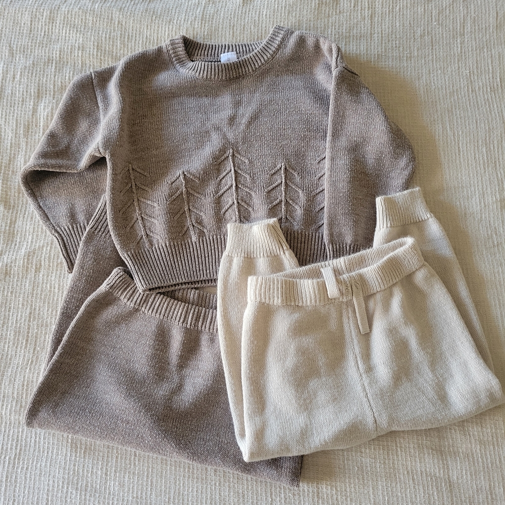 Modern Moments By Gerber Matching Set And Cream Pants Bundle